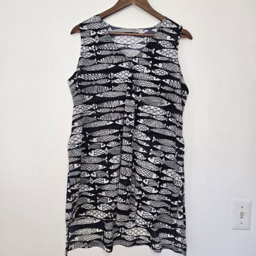 Alfani V-Neck Tank Size Medium Navy Fish All Over Print Hi-Lo Hem‎ Flowy